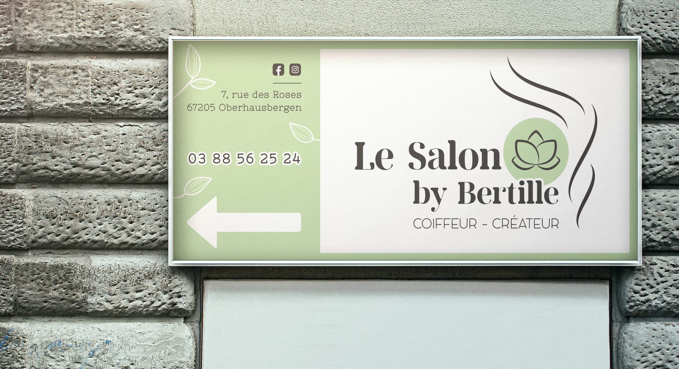 Mockup d'un panneau publicitaire extérieur pour le Salon by Bertille - Sarah La Selva